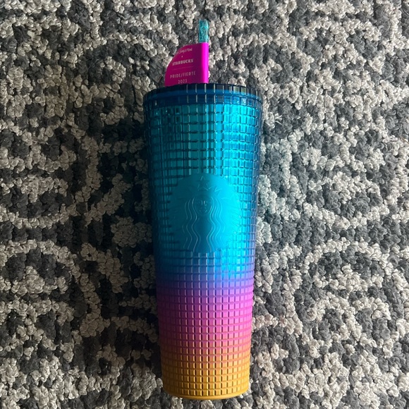 Starbucks Gradient Grid 2023 Collection Tumbler- Venti - Picture 5 of 5